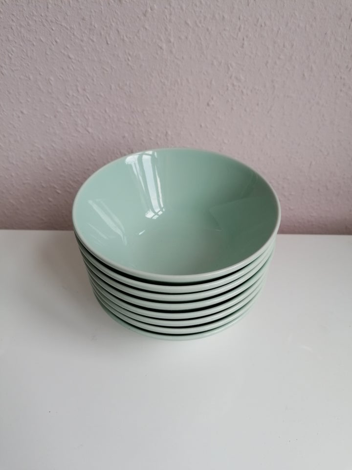 Porcelæn 8 skåle Ikea