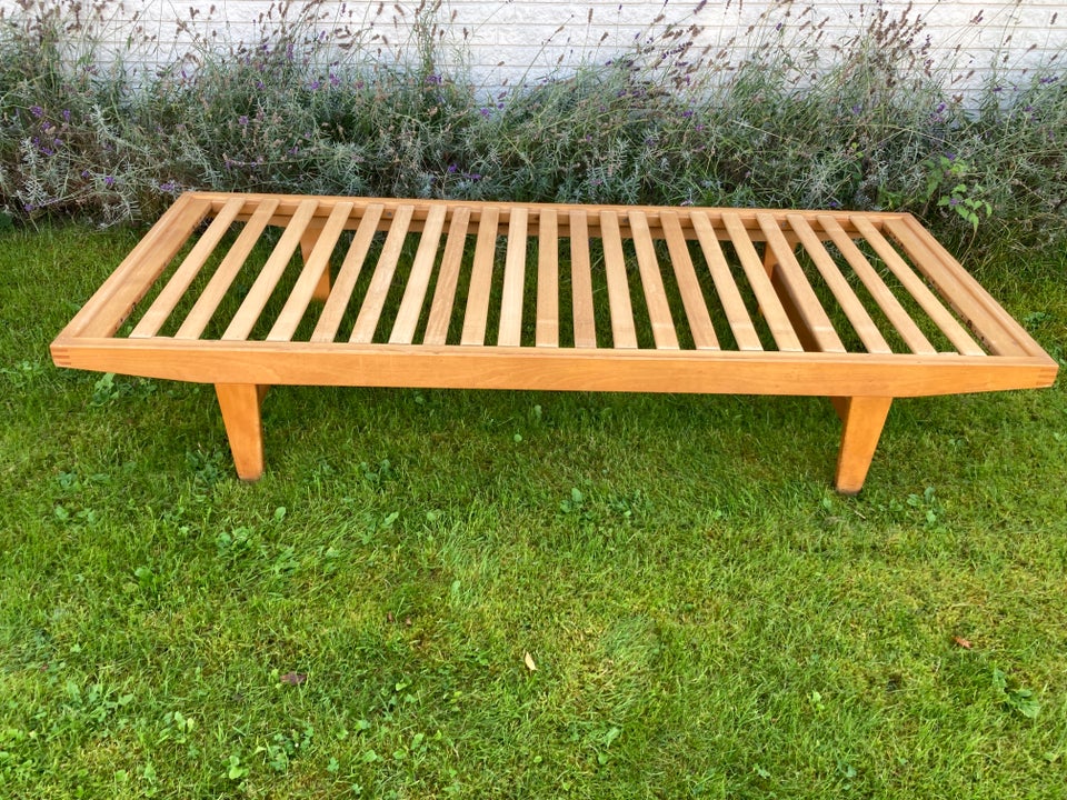 Daybed, træ, Hosnæs møbler