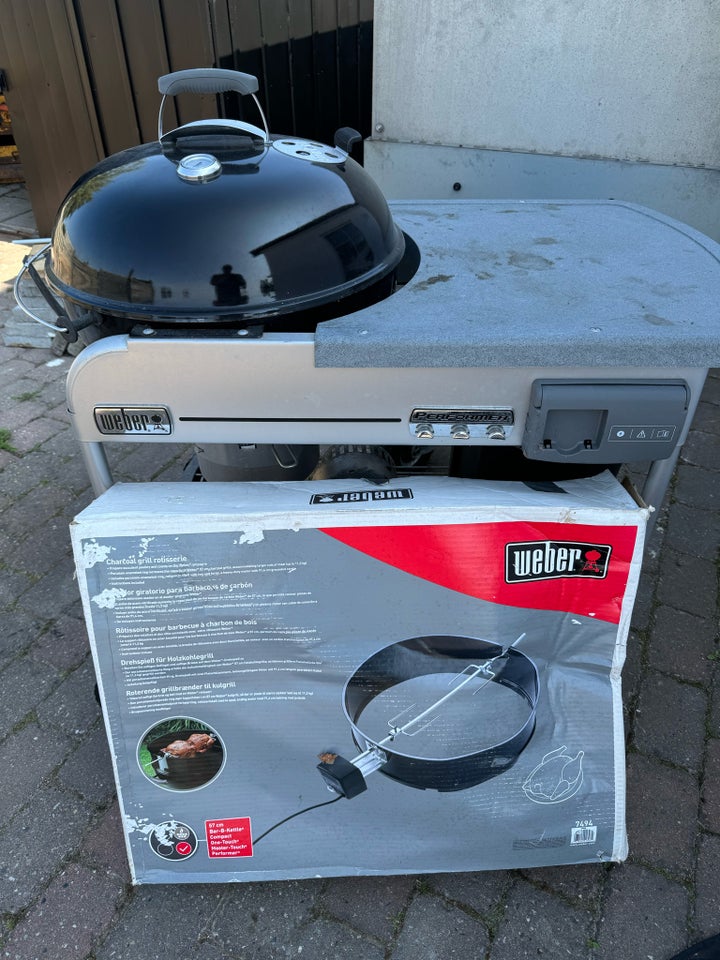 Kuglegrill Weber performer