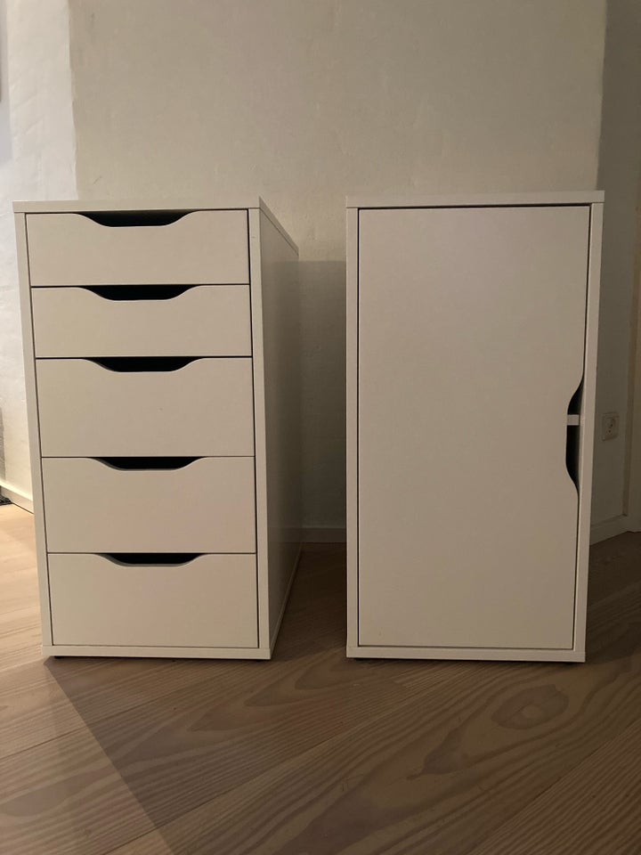 Kommode og lille skab, IKEA