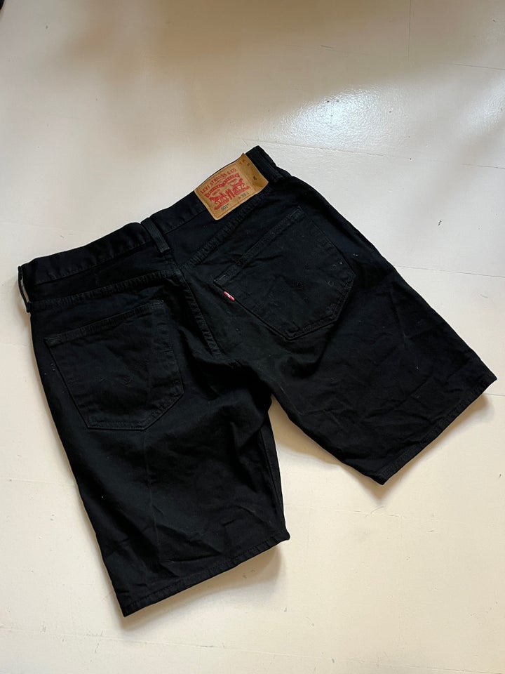 Shorts Levi’s str 33