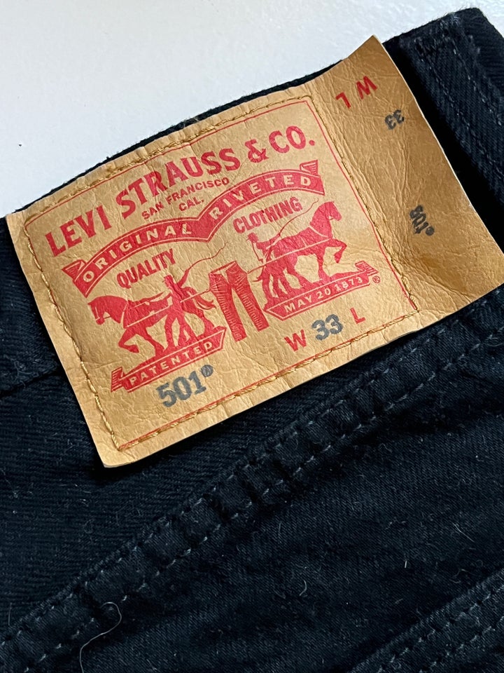 Shorts Levi’s str 33