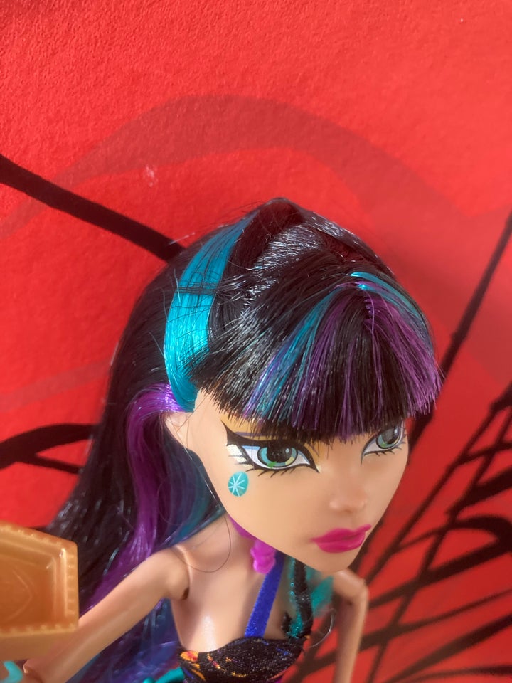 Barbie, Monster High Creepateria