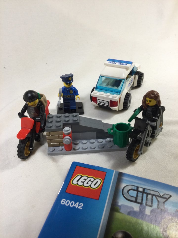 Lego City 60042