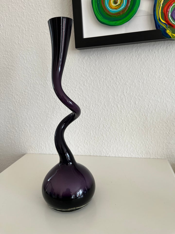 Smuk lilla sving vase 30 cm