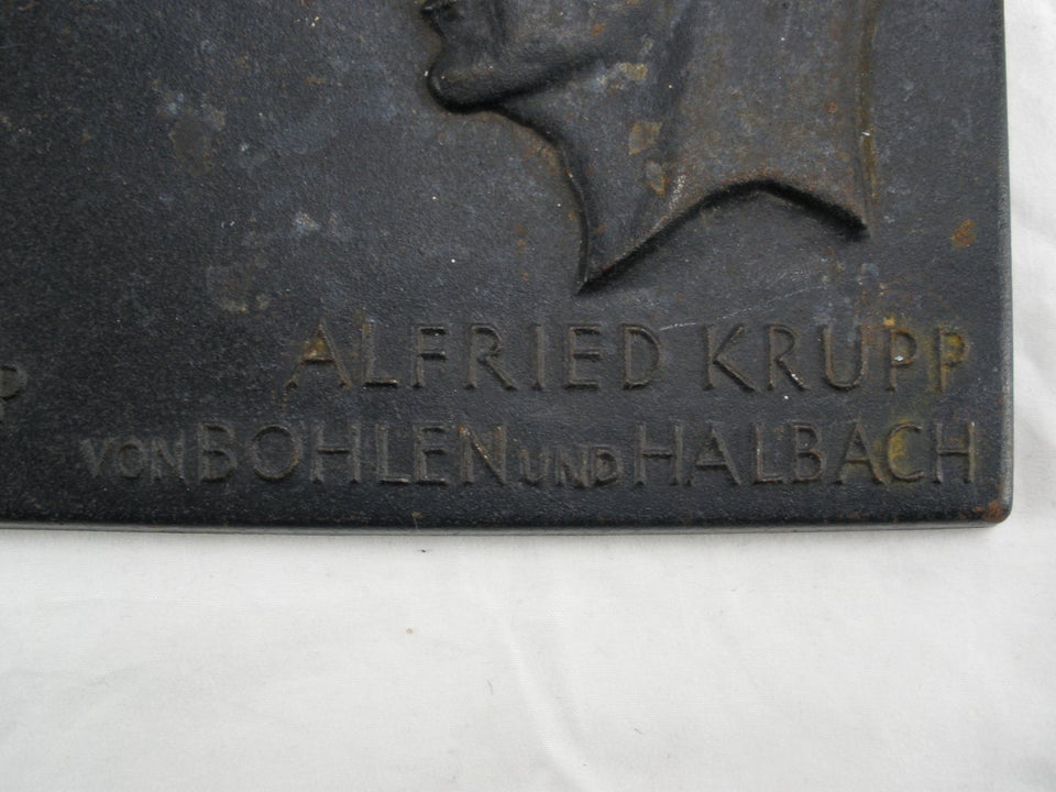 Relief I Støbejern Krupp