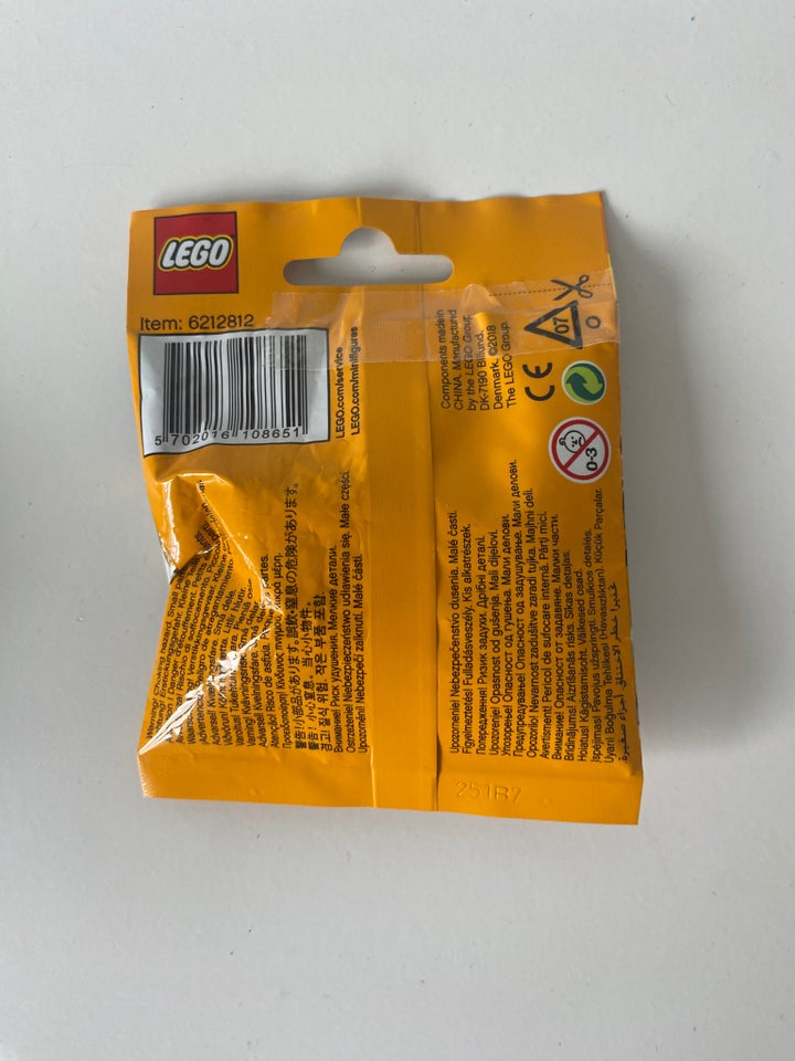 Lego Minifigures 71021