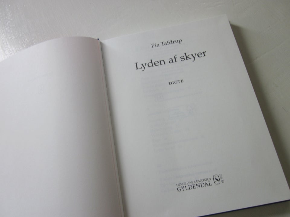 Lyden af skyer, Pia Tafdrup, genre: