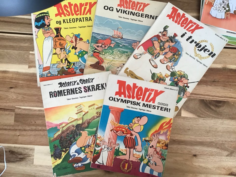 Blandet tegneserier bla Asterix ,