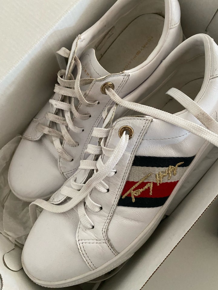 Sneakers, str. 39, Tommy h