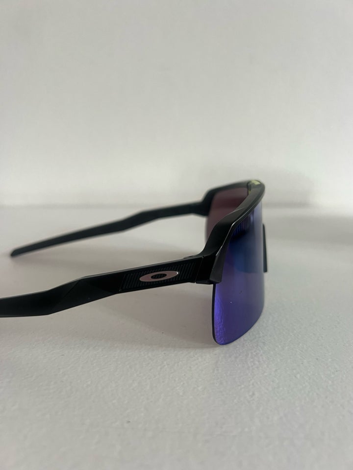 Briller, Oakley Sutro Lite