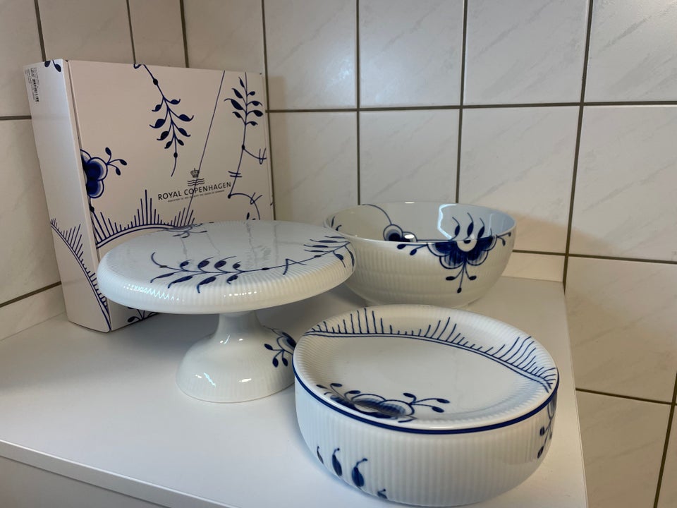 Porcelæn, Diverse blå mega riflet,