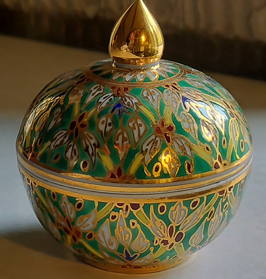 Thailandsk porcelæn Trinket box