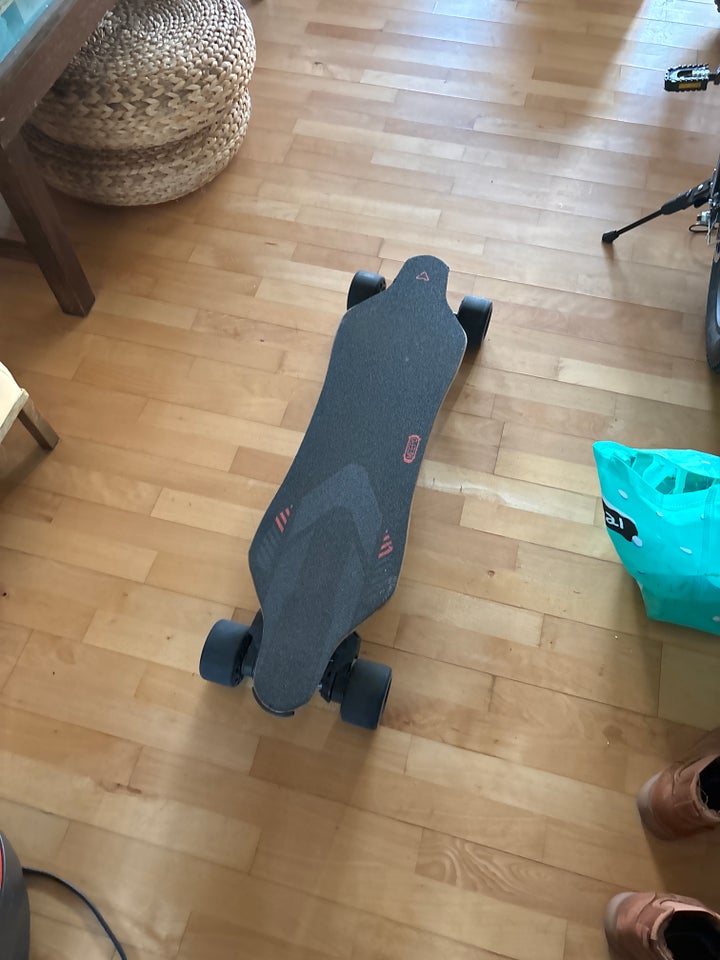 El-skateboard, Meepo