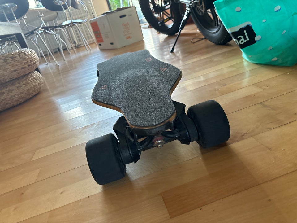 El-skateboard, Meepo