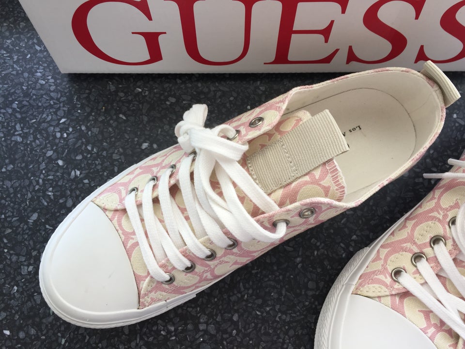 Sneakers, str. 39, GUESS