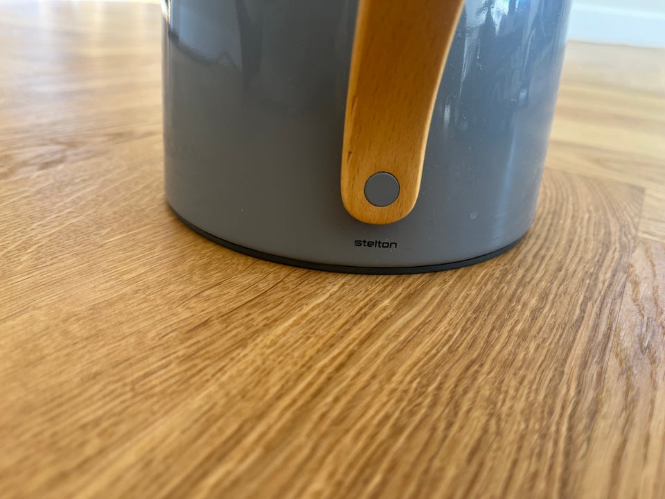 Thekande, Stelton