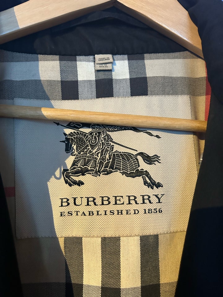 Trenchcoat, str. 44, Burberry