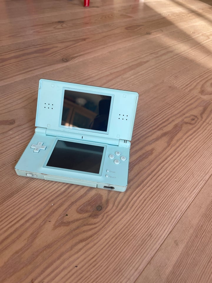 Nintendo DS DS God