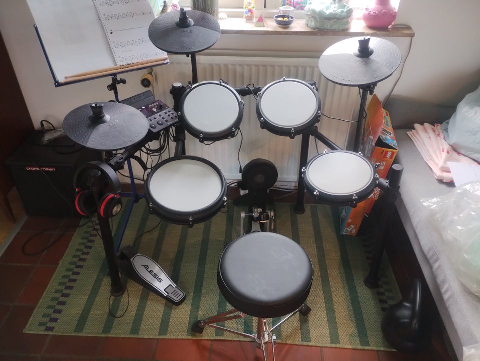 Trommesæt, Alesis Nitro Max