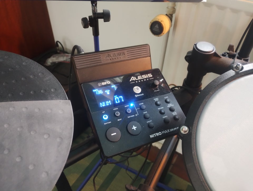 Trommesæt, Alesis Nitro Max