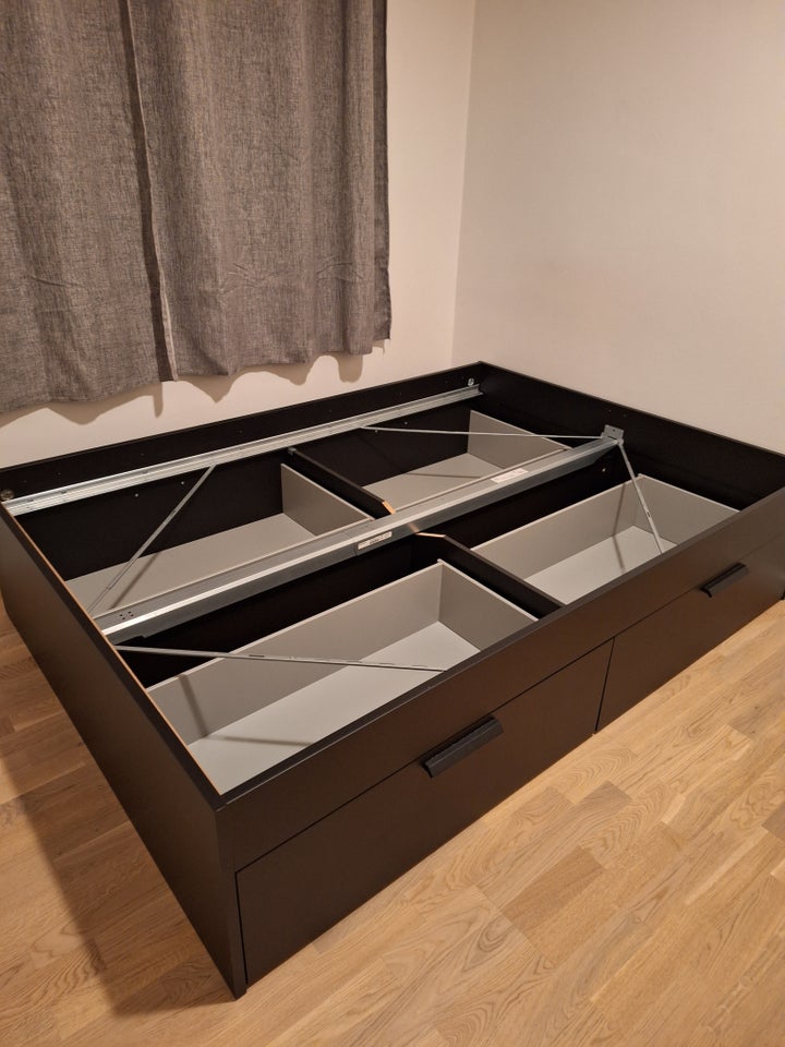 Sengeramme, Brimnes IKEA, b: 140 l: