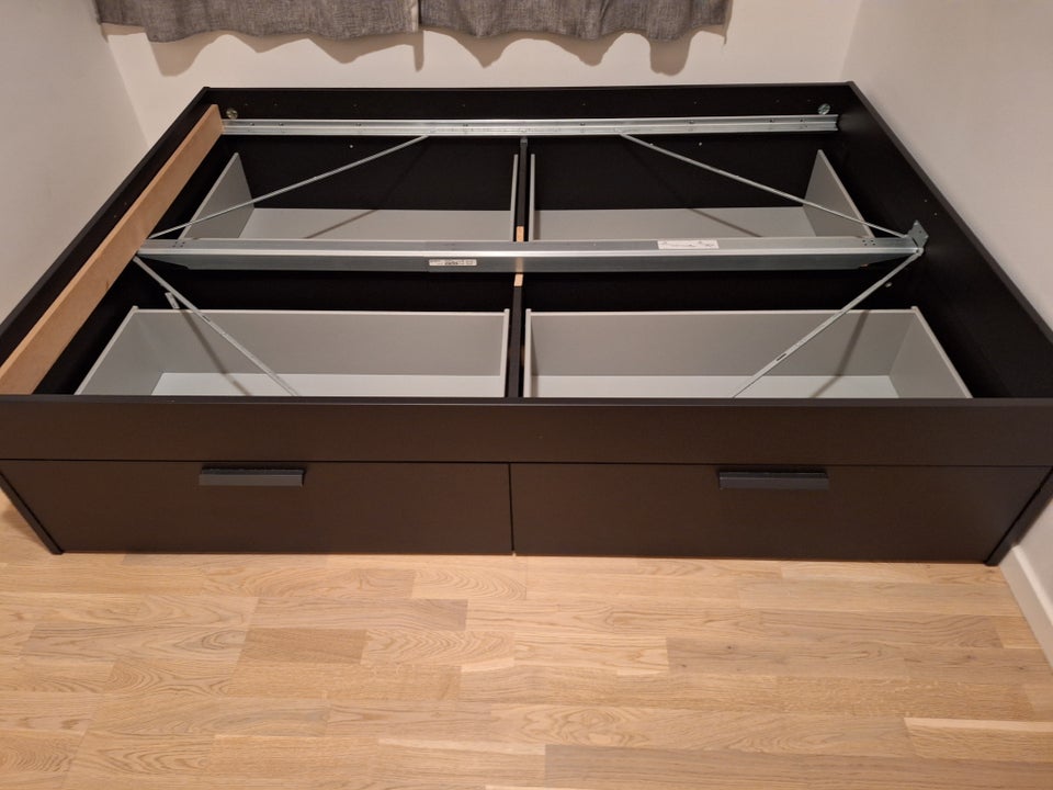 Sengeramme, Brimnes IKEA, b: 140 l: