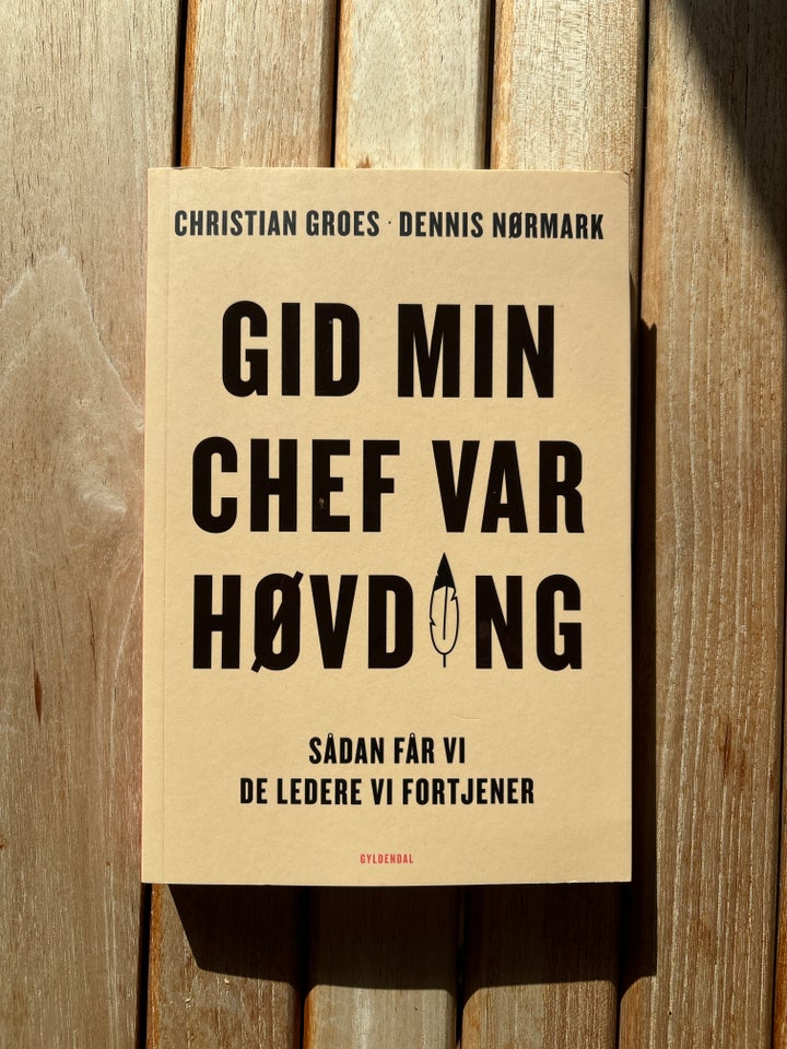 Gid min chef var høvding, Dennis