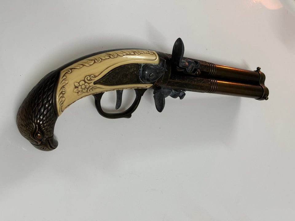 Militær, Antik pistol