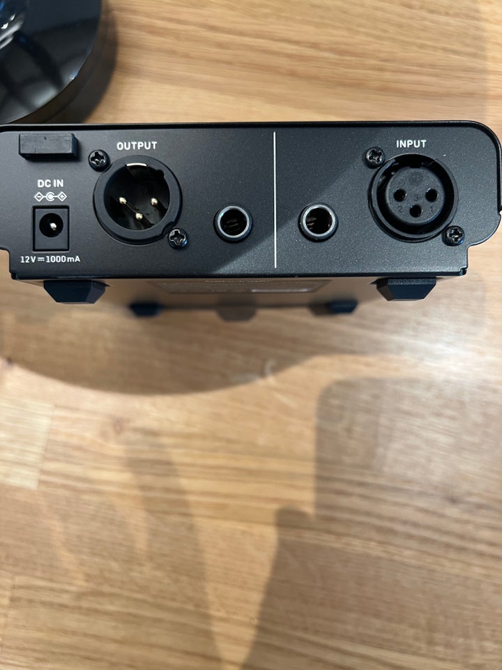 Preamp Behringer MIC300