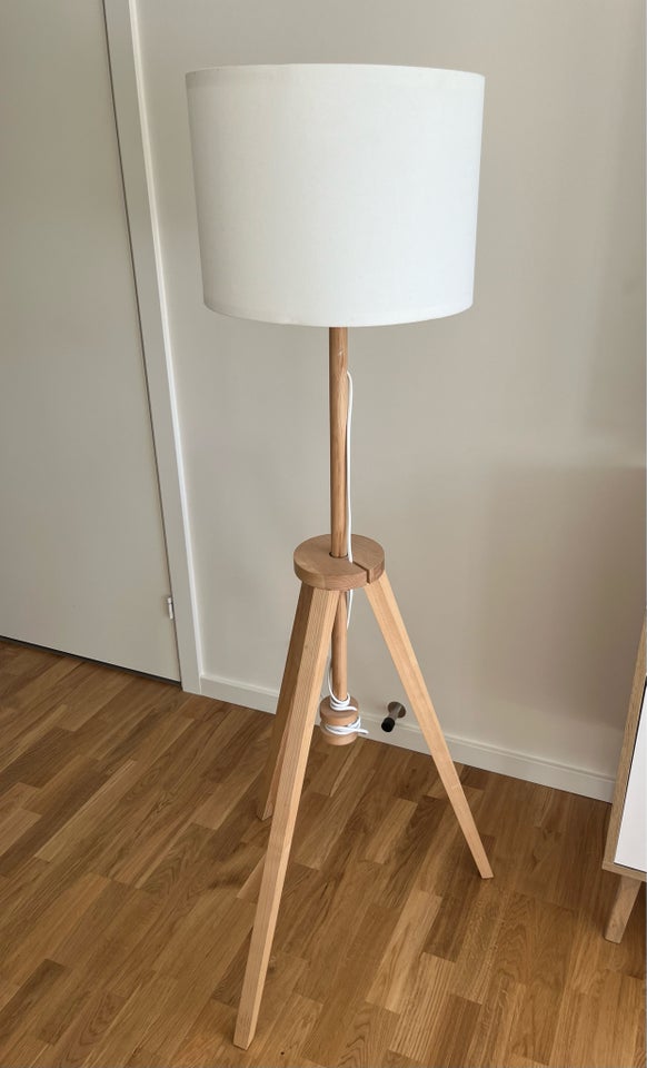 Gulvlampe Ikea