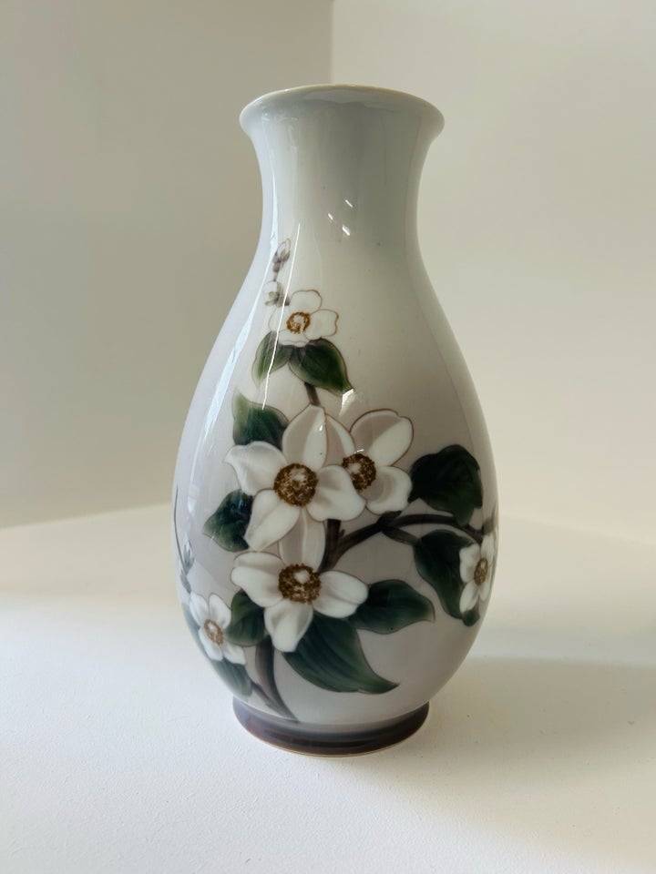 Porcelæn Vase med fint blomster