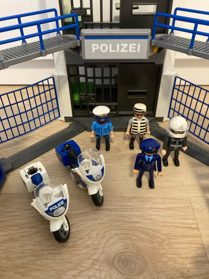 Playmobil, Politi station