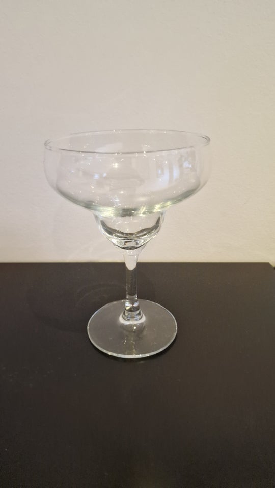 Glas, Margarita glas, Festlighet