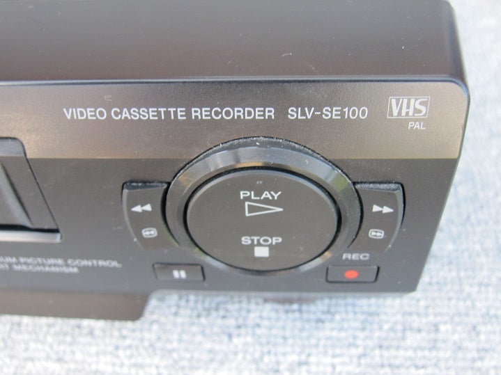 VHS videomaskine, Sony, SLV-SE100