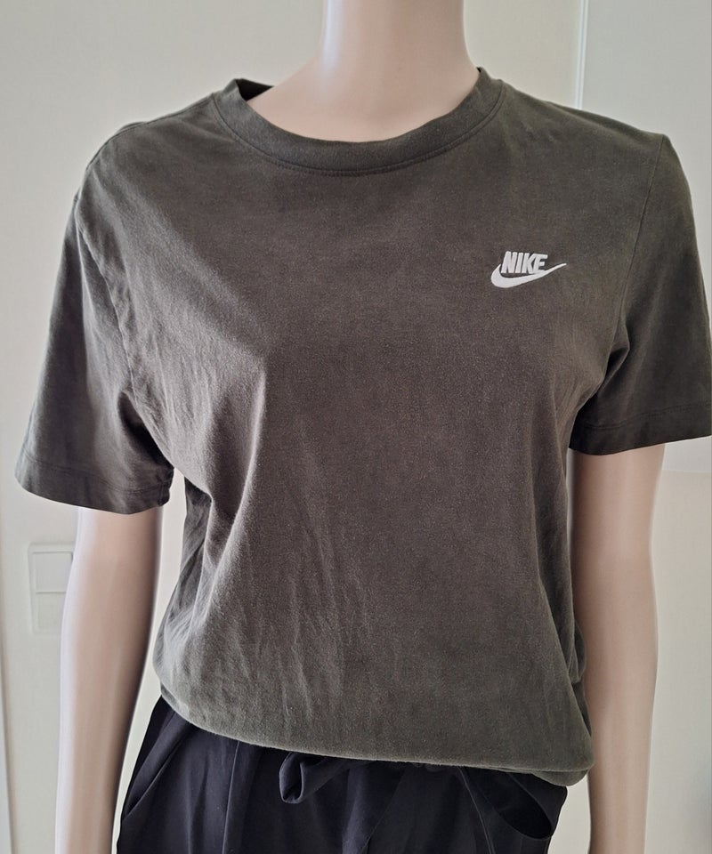 T-shirt, Nike, str. 38