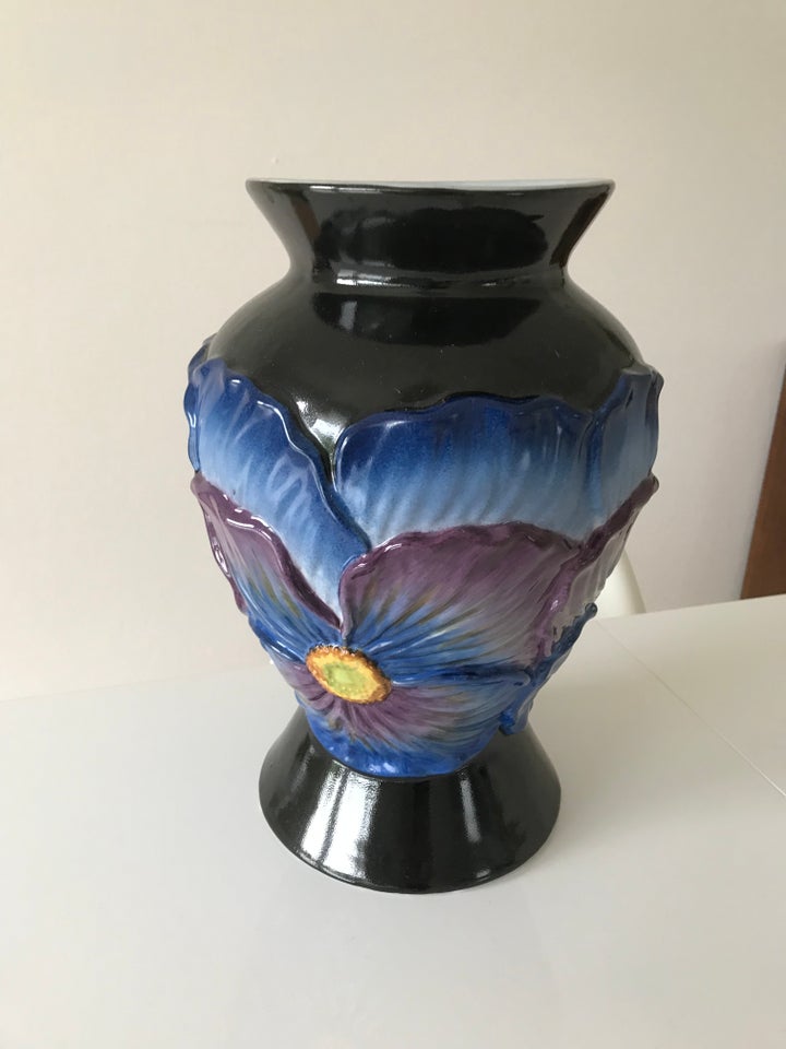 House of hackney vase House of