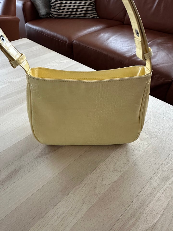 Crossbody, andet mærke, andet