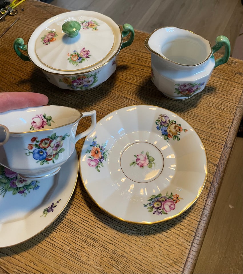 Porcelæn, Kaffestel, Royal