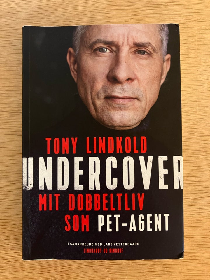 UNDERCOVER - mit dobbeltliv som