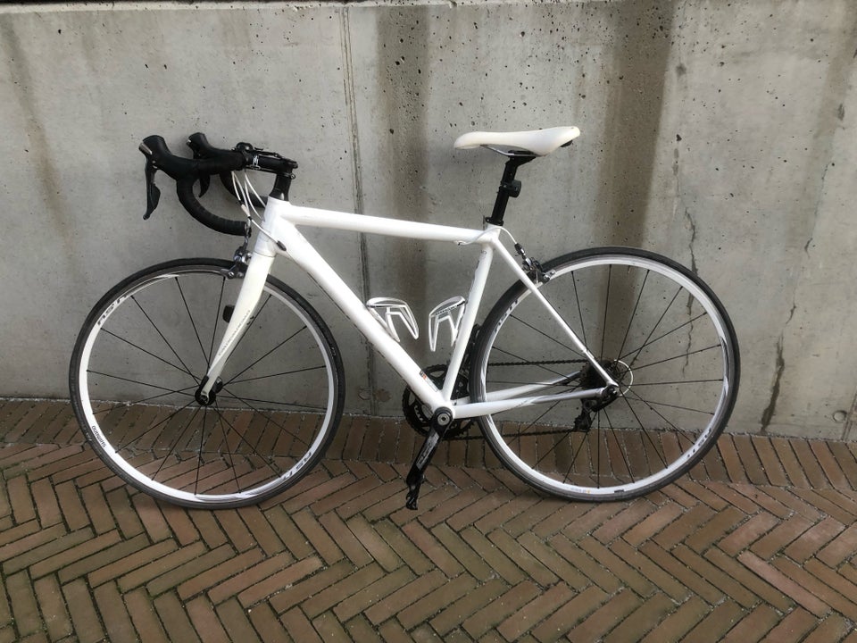 Dameracer, Cannondale Caad, 51 cm