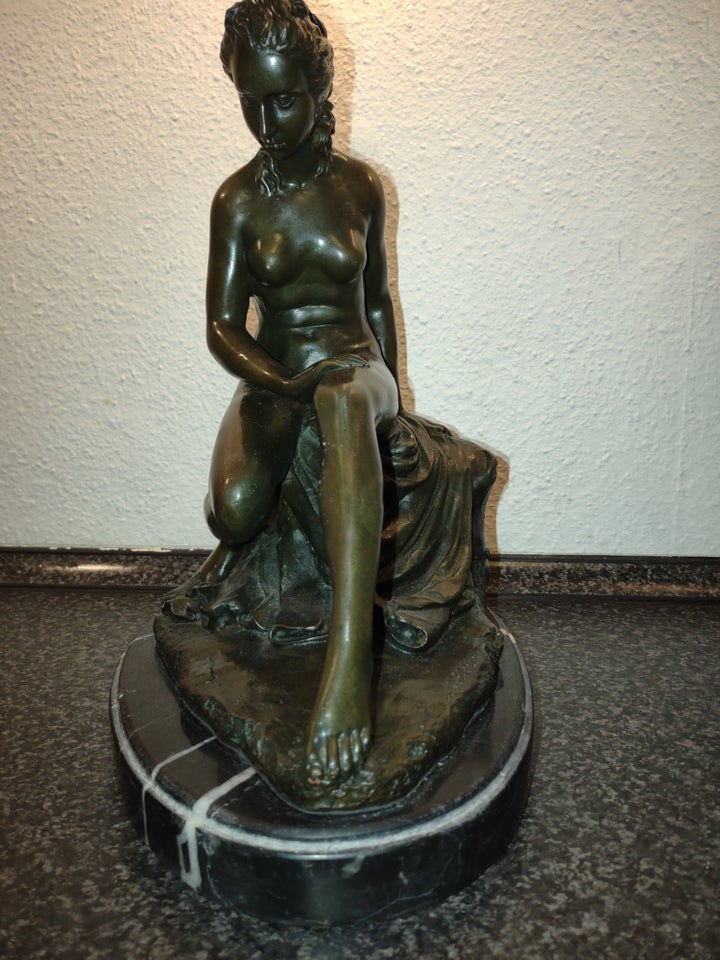 Bronze figur C Allegrain