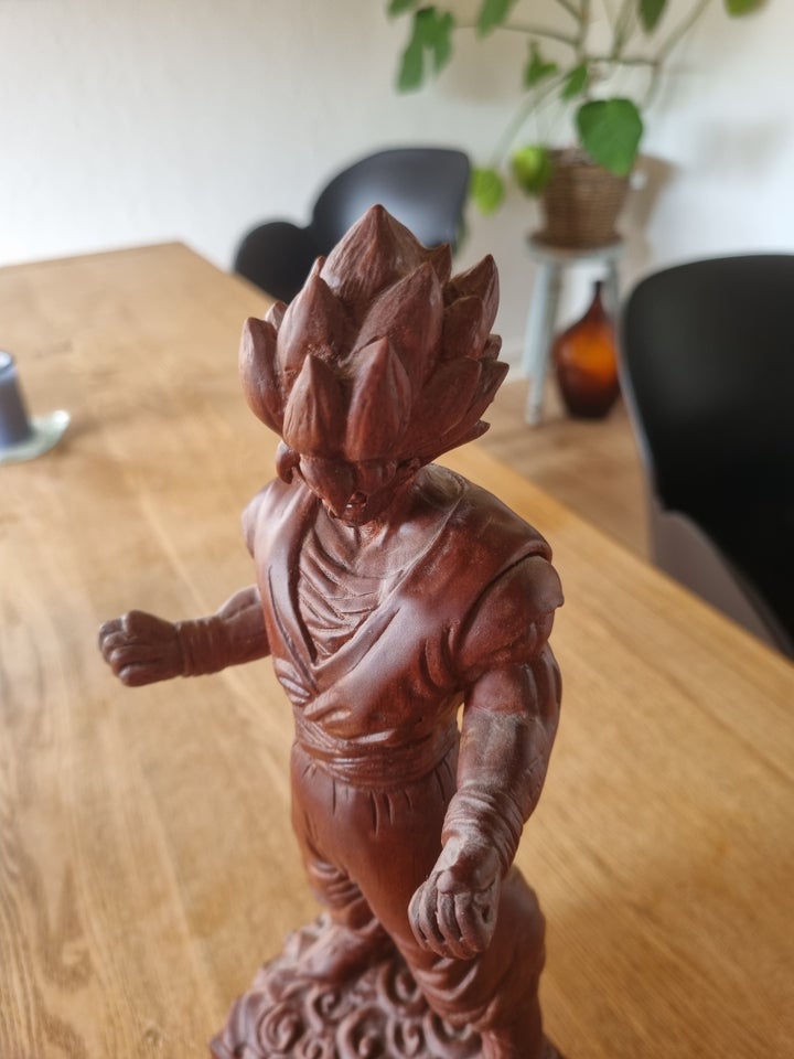 Træfigurer, Dragon ball z Son Goku