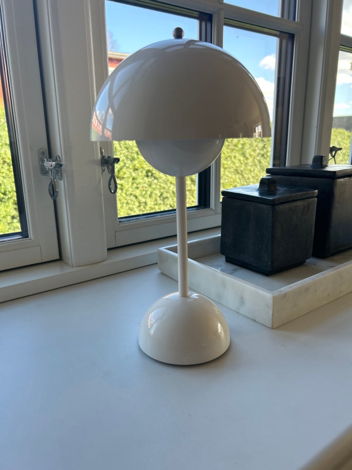 Lampe,  tradition