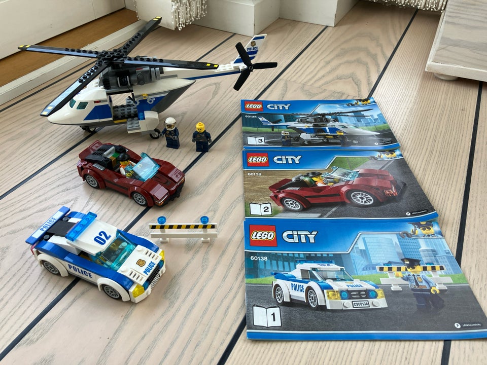 Lego City, 8 politi sæt