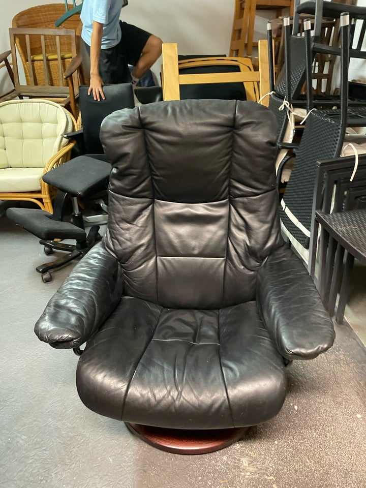 Otiumstol skind Stressless