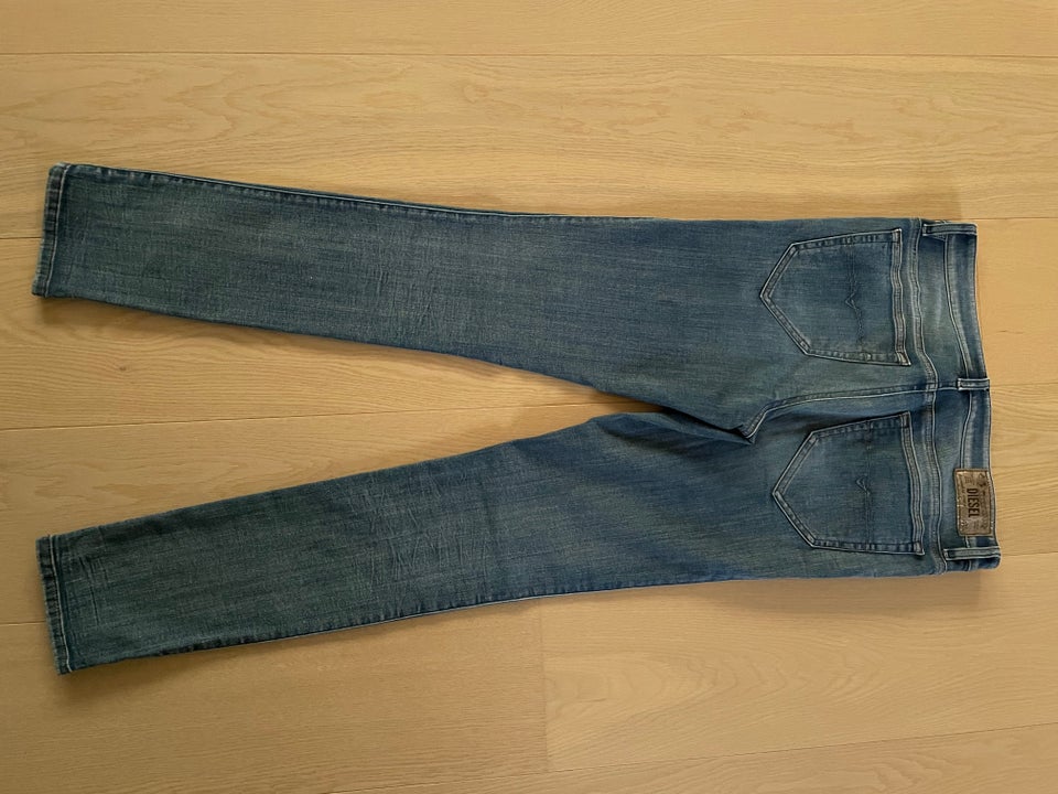 Jeans, Diesel, str. 30