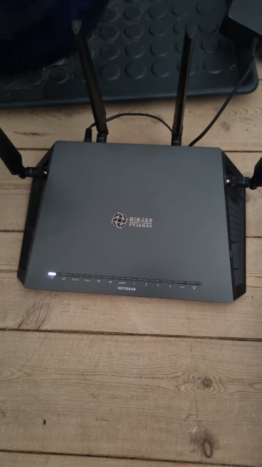 Router, wireless, Netgear