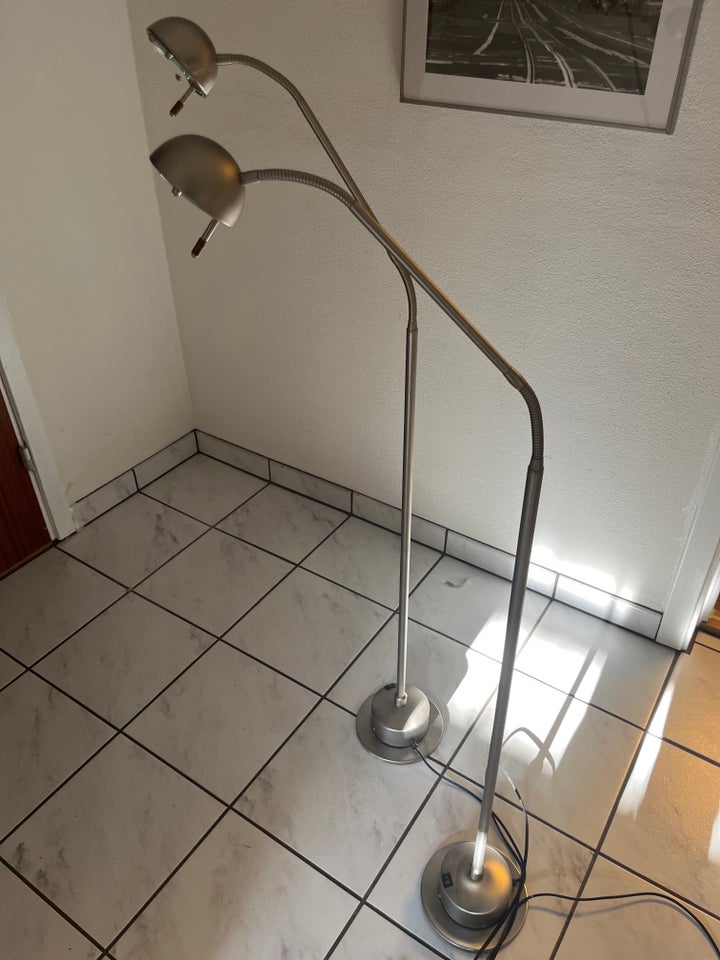 Standerlampe, Seed lighting