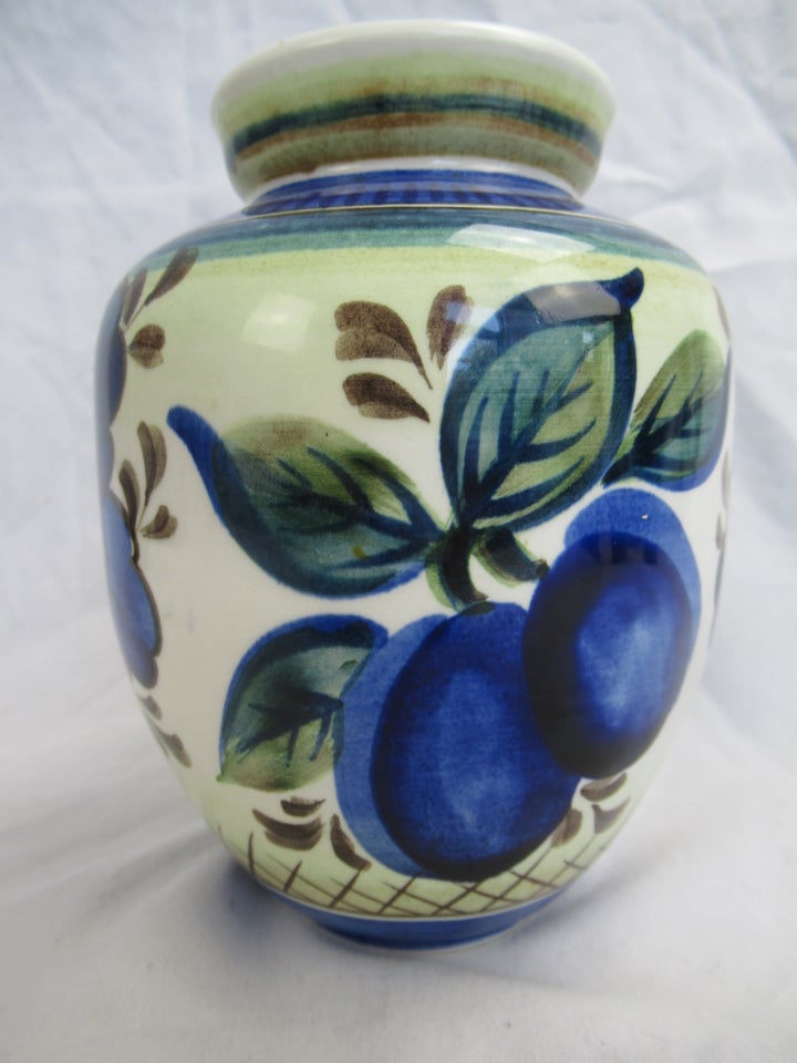 Gammel Vase Med Blomster 1304/345